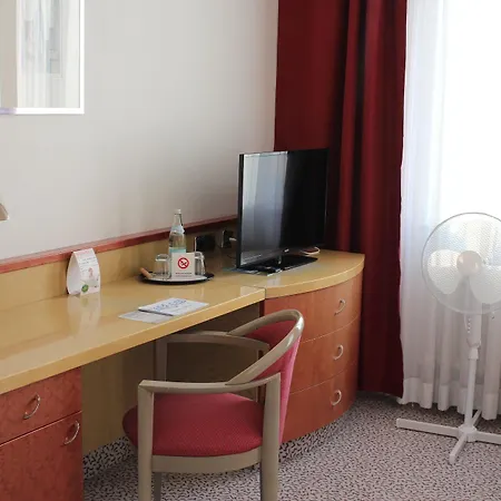 Leomar Hotel 3*