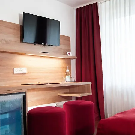 Hotel Leomar