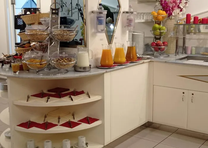 Готель Leomar Flatrate