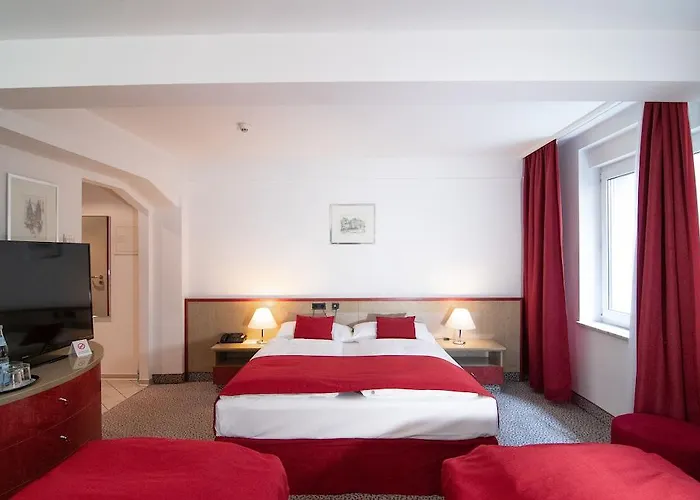 Leomar Flatrate Готель Ульм