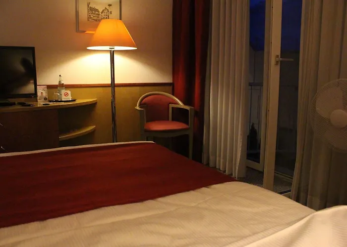 Leomar Flatrate Готель 3*