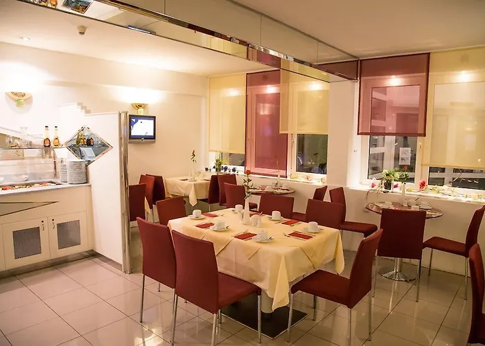 Leomar Flatrate Готель 3*